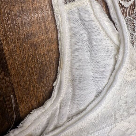 Abercrombie & Fitch Lace Tank Top Double Layer White Cream Women’s size Medium - Picture 6 of 8